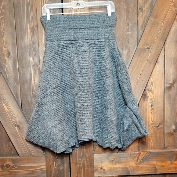 Madam&Adam Wool Blend Girls 2 in 1 Gray Skirt / Poncho SIze Small New WIth Tags - Picture 1 of 10
